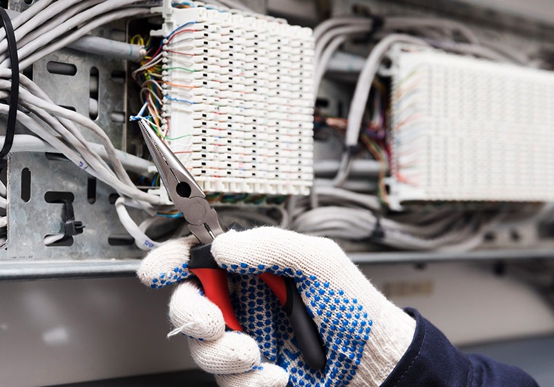 Data ve iletişim hatları